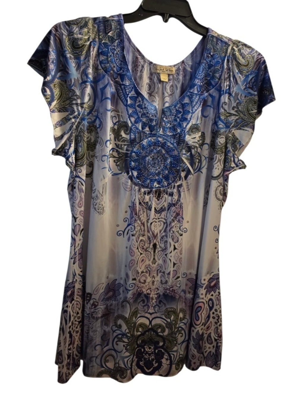 Live and Let Live Woman Short Sleeve V-Neck Blouse Size 1X